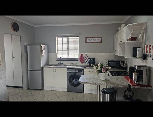 1 BEDROOM PROPERTY TO RENT IN KENLEAF